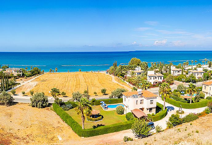 Aerial view of Villa Halima Georgios . - Villa Halima Georgios . (Galleria fotografica) }}