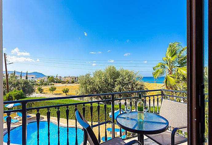 Balcony with sea views . - Villa Halima Georgios . (Galería de imágenes) }}