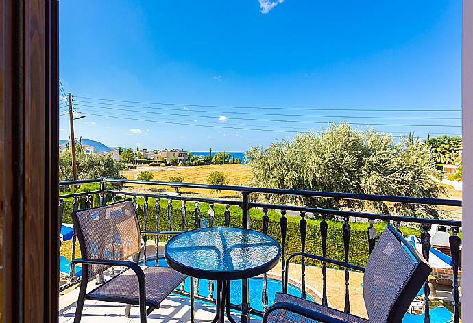 Balcony with sea views . - Villa Halima Georgios . (Galería de imágenes) }}