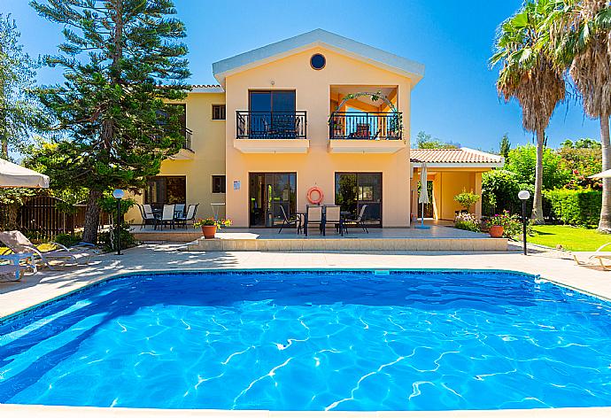 Beautiful villa with private pool, terrace, and garden . - Villa Halima Stefanos . (Galerie de photos) }}