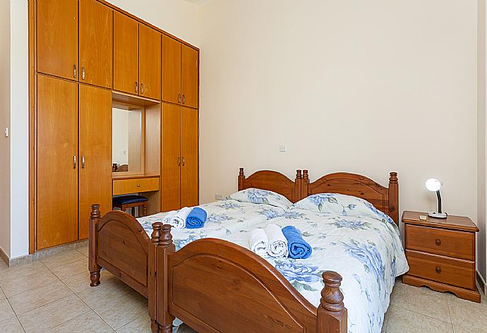 Twin bedroom with A/C and balcony with sea views . - Villa Halima Stefanos . (Photo Gallery) }}