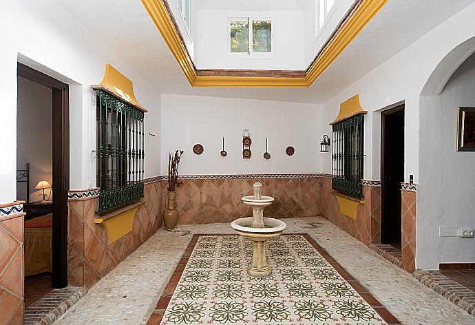 Hallway . - Villa Maravillas . (Photo Gallery) }}