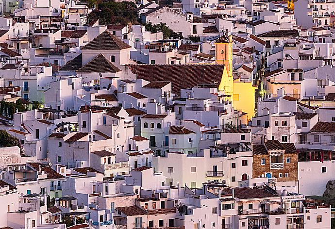 The postcard-perfect historic village of Frigiliana . - Villa Maravillas . (Photo Gallery) }}