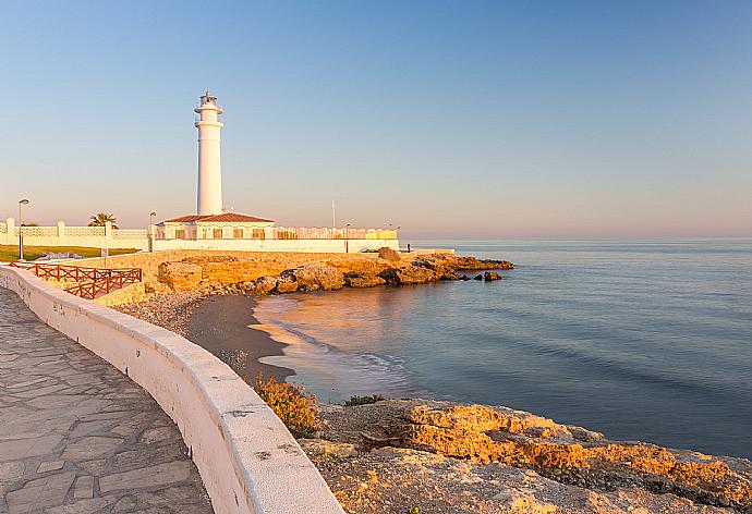 Faro Torrox . - Villa Naiara . (Photo Gallery) }}