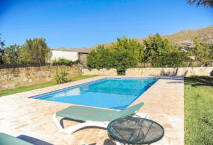 Private pool, terrace and garden . - Villa Seguinot . (Galería de imágenes) }}