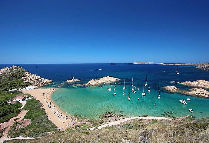 Cala Pregonda . - Villa Iris . (Галерея фотографий) }}