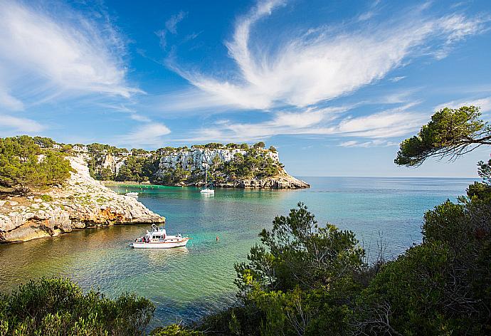 Cala Caldana . - Villa Iris . (Galleria fotografica) }}