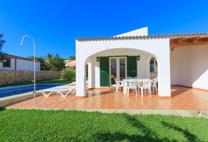 Beautiful villa with private pool, terrace, and garden area . - Villa Calitja Dos . (Galería de imágenes) }}