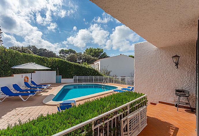 Sheltered terrace area . - Villa Satalaia . (Photo Gallery) }}