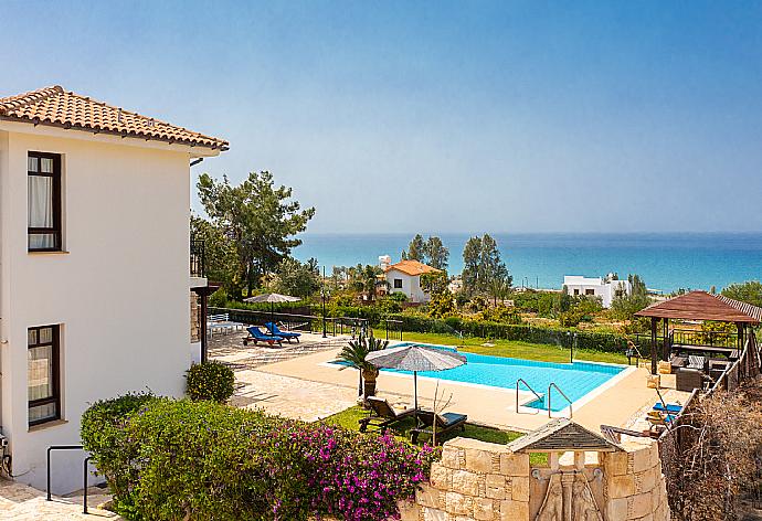 Beautiful villa with private infinity pool, terrace, and garden with panoramic sea views . - Villa Minoas . (Fotogalerie) }}