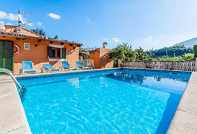 ,Beautiful villa with private pool, terrace, and garden . - Villa El Pont . (Galerie de photos) }}