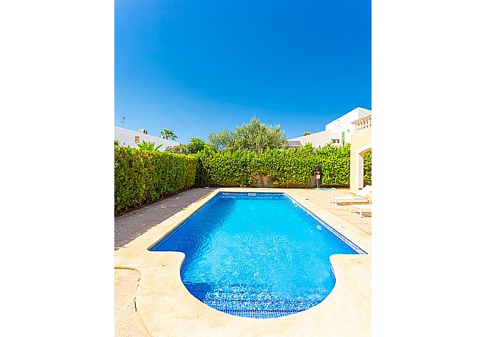 Private pool and terrace . - Villa Paula . (Galería de imágenes) }}