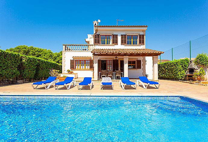 Beautiful villa with private pool and terrace . - Villa Isabel . (Galería de imágenes) }}