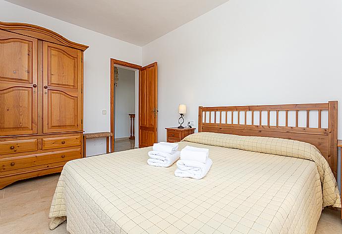 Double bedroom . - Villa Isabel . (Photo Gallery) }}