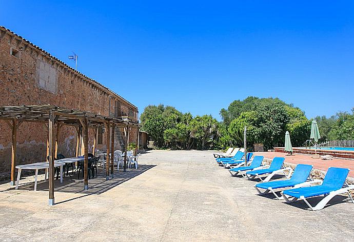 Private pool with terrace area . - Ses Cases Noves . (Galleria fotografica) }}