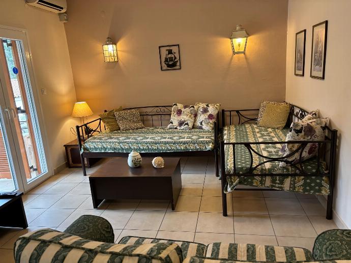  . - Fay Apartment . (Galería de imágenes) }}