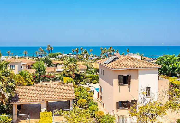 Aerial view of Villa Fortuna . - Villa Fortuna . (Fotogalerie) }}