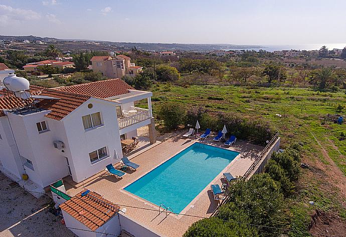 Aerial view of the Villa Regina 1 . - Villa Regina 1 . (Photo Gallery) }}