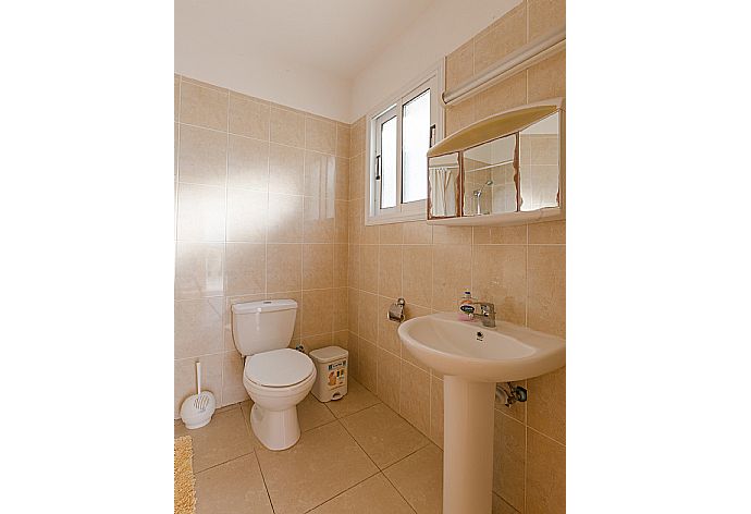 Bathroom . - Villa Regina 1 . (Photo Gallery) }}