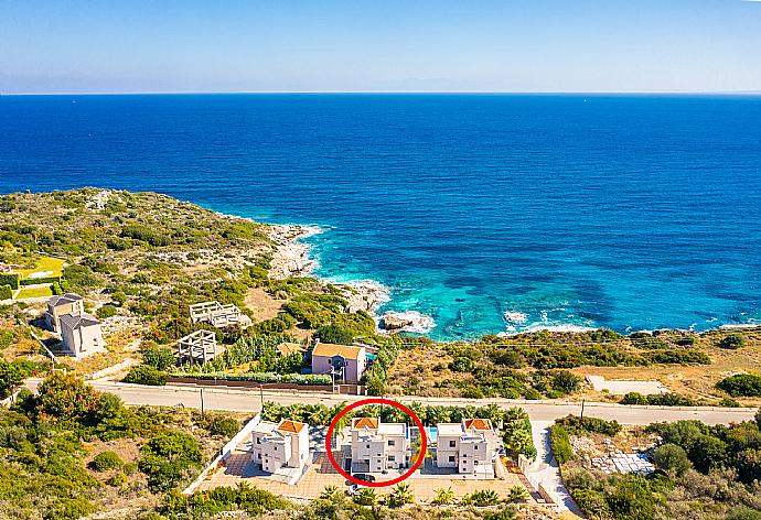 Aerial view showing location of Villa Starfish . - Villa Starfish . (Galería de imágenes) }}