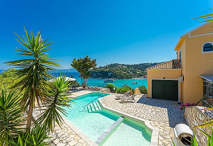 Beautiful villa with private pool and terrace with panoramic sea views . - Alexander . (Galería de imágenes) }}