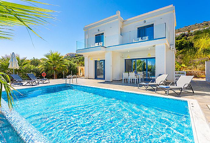 ,Beautiful villa with private pool and terrace . - Villa Seashell . (Galerie de photos) }}