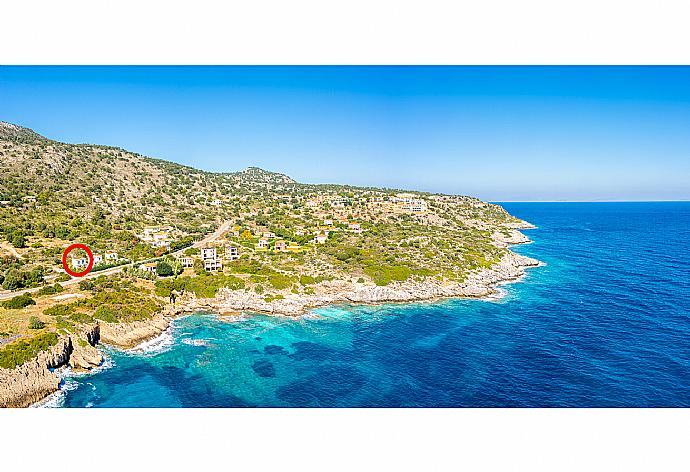 Aerial view showing location of Villa Seashell . - Villa Seashell . (Galleria fotografica) }}