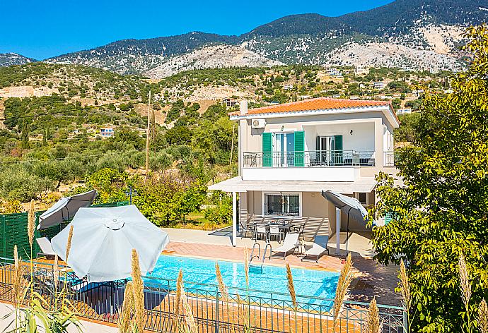 Aerial view of Villa Erasmia . - Villa Erasmia . (Photo Gallery) }}