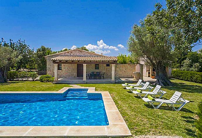 ,Beautiful Villa with Private Pool, Terrace and Garden area . - Font Xica . (Galleria fotografica) }}