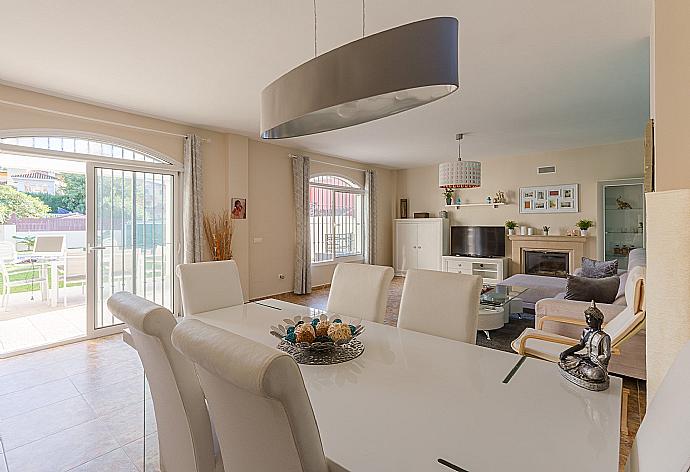 Dining area . - Villa Mijas . (Photo Gallery) }}