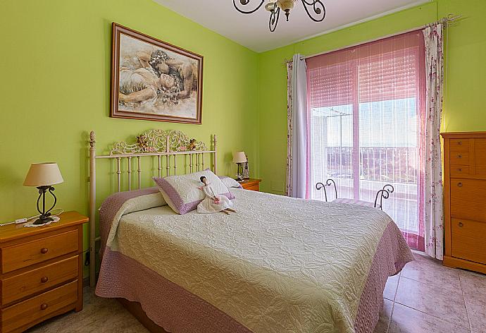Double bedroom  . - Julio Romero . (Fotogalerie) }}