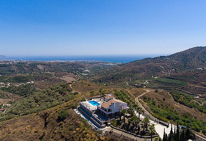 Aerial view showing location of Villa Araceli . - Villa Araceli . (Photo Gallery) }}