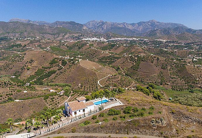 Aerial view showing location of Villa Araceli . - Villa Araceli . (Photo Gallery) }}