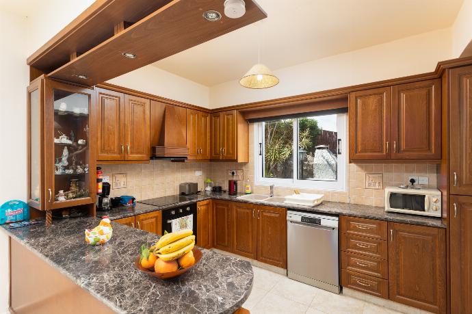 Equipped kitchen . - Villa Kleopatra . (Fotogalerie) }}