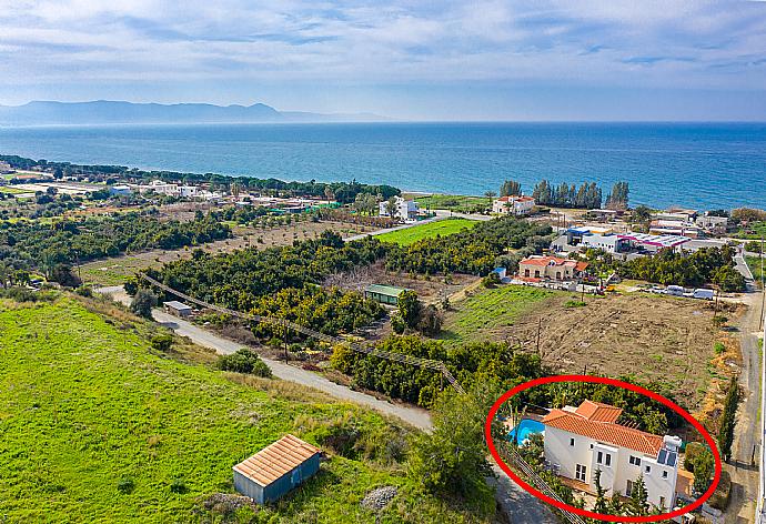 Aerial view showing location of Villa Kleopatra . - Villa Kleopatra . (Photo Gallery) }}