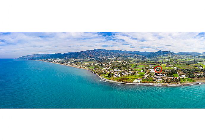 Aerial view of Argaka showing location of Villa Kleopatra . - Villa Kleopatra . (Galerie de photos) }}