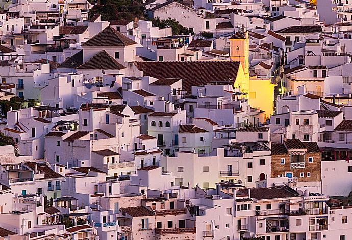 Frigiliana . - Miguel Franco . (Galleria fotografica) }}