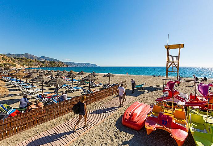 Local beach . - Miguel Franco . (Galería de imágenes) }}