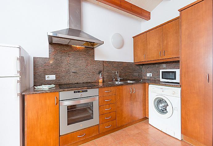 Equipped kitchen . - Villa Geranio . (Galerie de photos) }}