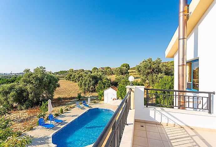 View from balcony . - Villa Charoula Tessera . (Fotogalerie) }}