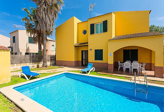 Beautiful villa with private pool and sheltered terrace . - Villa Tranquila . (Galería de imágenes) }}