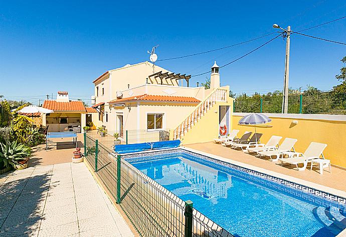 Beautiful villa with private pool and terrace . - Casa da Encosta . (Photo Gallery) }}