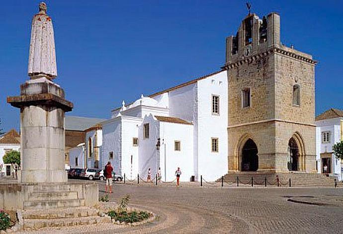 Cathedral of Faro . - Casa Amendoeira . (Fotogalerie) }}