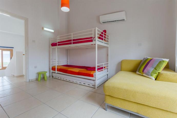  . - Argaka Sunset Villa . (Photo Gallery) }}