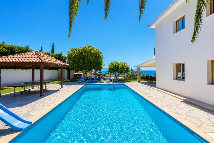 Argaka Sunset Villa - beautiful Beach Front Villa