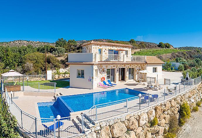 Beautiful villa with private pool and terrace . - Villa Christel . (Galería de imágenes) }}