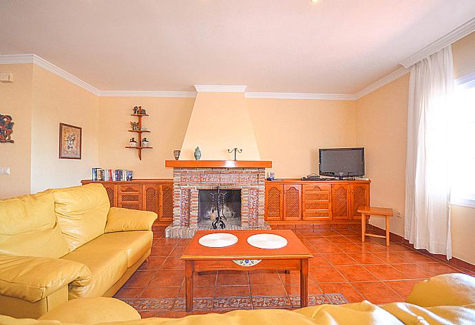 Living area with WiFi, TV, and DVD . - El Fraile . (Photo Gallery) }}