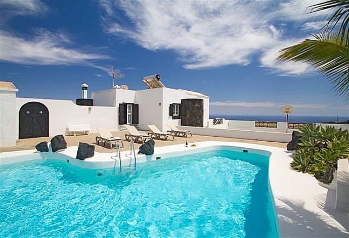 ,Beautiful villa with private pool and terrace with sea views . - Villa Angela Vista . (Photo Gallery) }}