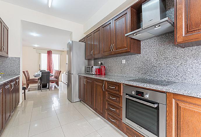 Fully equipped kitchen    . - Villa Felice . (Photo Gallery) }}