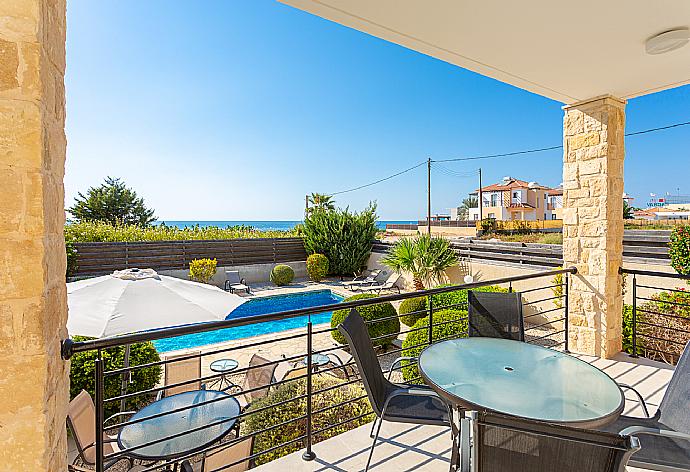 Sheltered terrace area with sea views . - Villa Felice . (Photo Gallery) }}